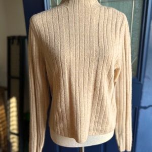 Calvin Klein Jeans Pale Yellow Sweater Size Medium